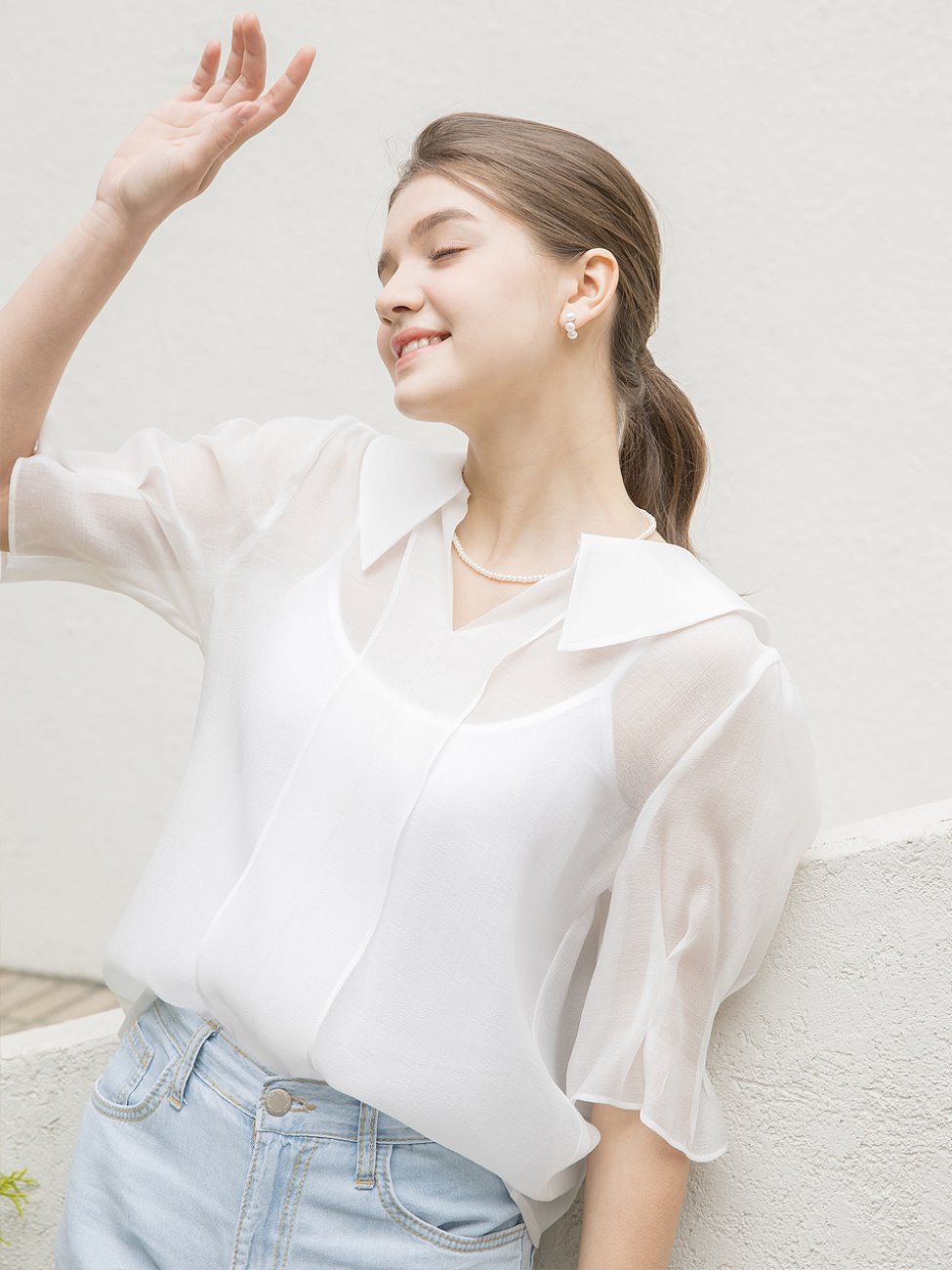 Front Frill Collar Blouse Ivory